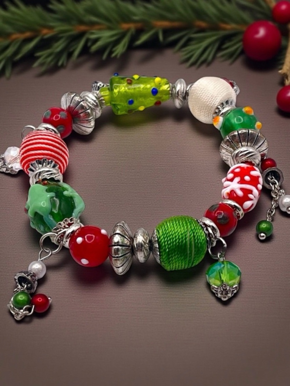 Festive Christmas Art Glass and Thread Bead Stretch Bracelet With Dangles